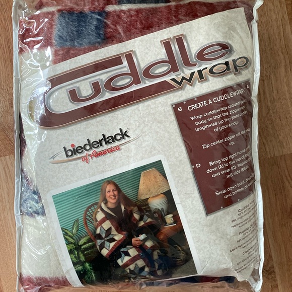 Vintage Cuddle Wrap by Biederlack NWT - Picture 1 of 5